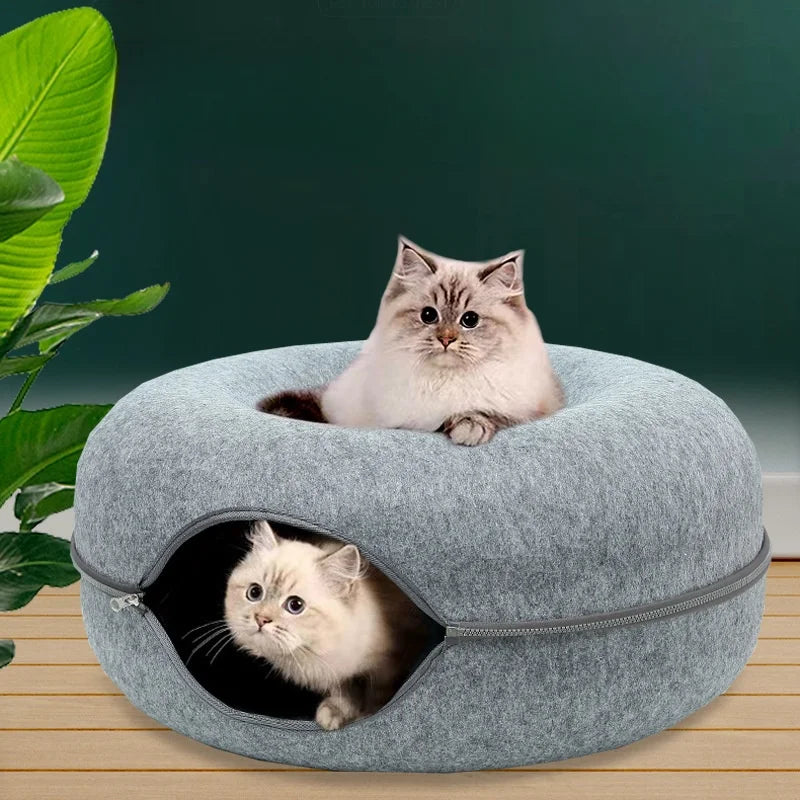 2023 New Design Solid Pattern Cat Tunnel Bed Washable Indoor Pet Cave Bed with Accessories Donut Cat Cave Tunnel